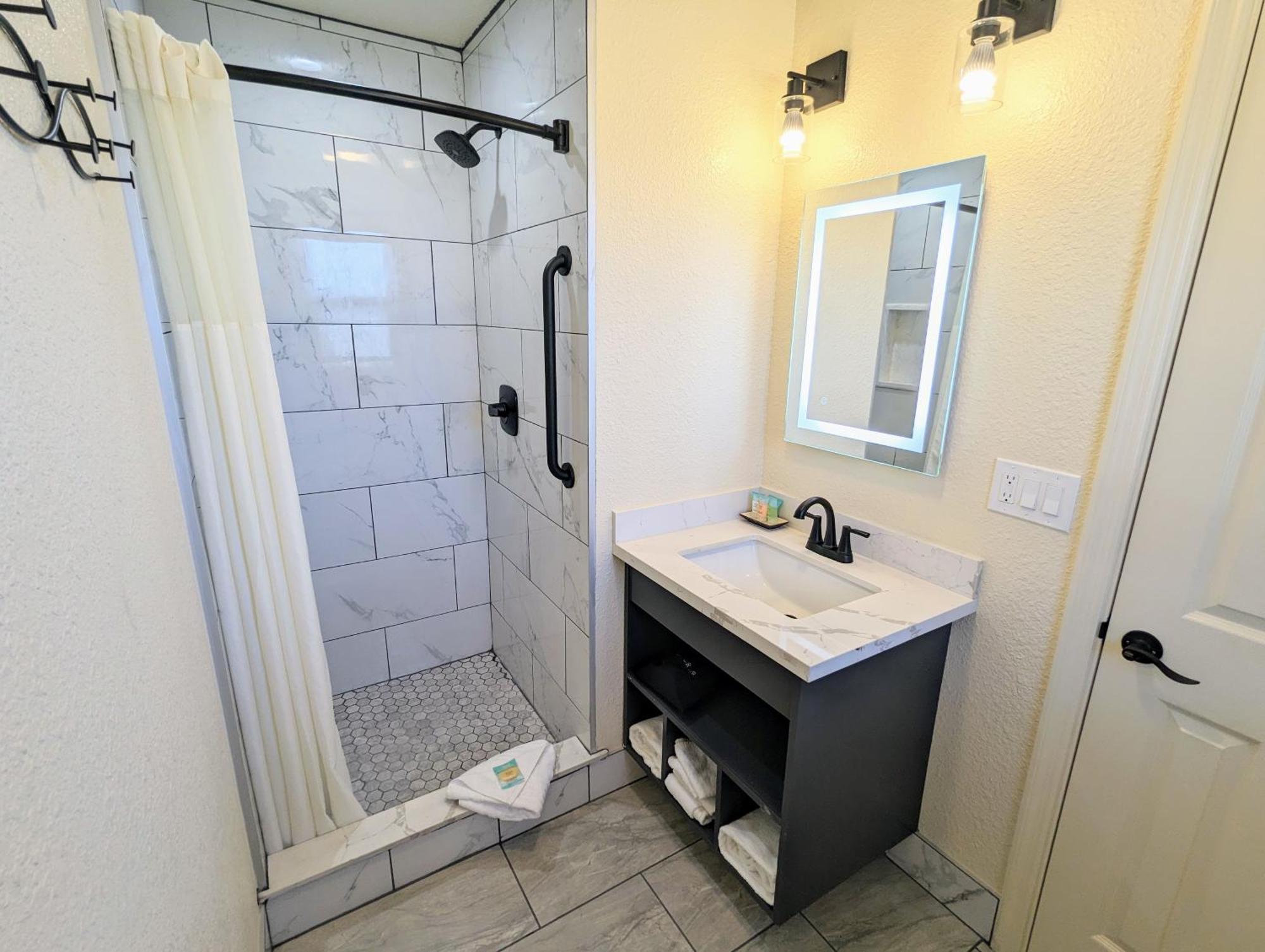Clarion Collection Wilkie'S Inn Pacific Grove - Monterey Extérieur photo