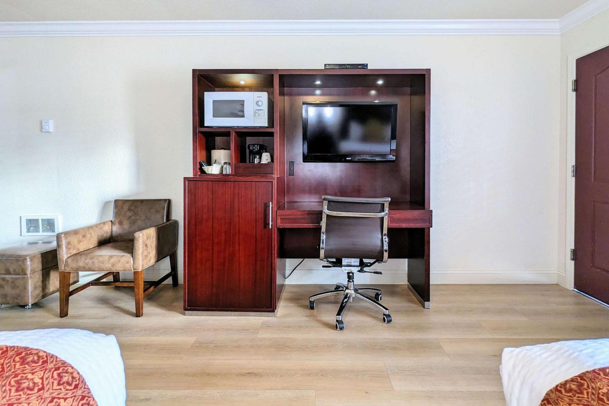 Clarion Collection Wilkie'S Inn Pacific Grove - Monterey Extérieur photo