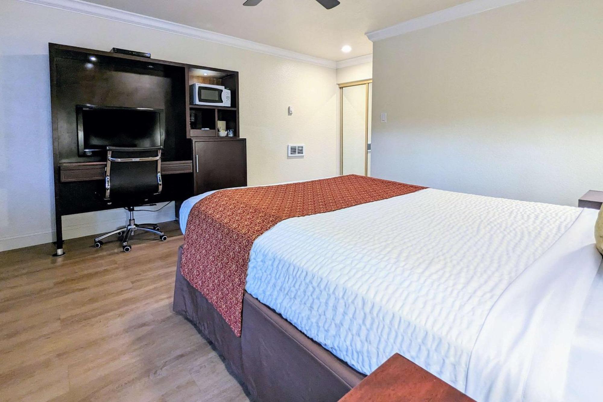 Clarion Collection Wilkie'S Inn Pacific Grove - Monterey Extérieur photo
